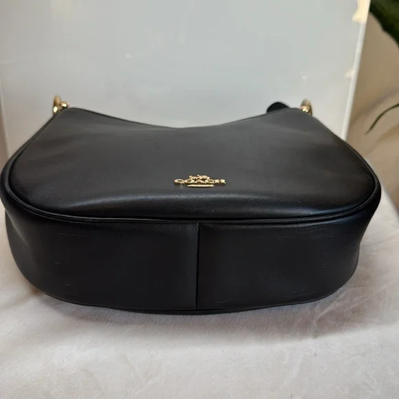 Authentic Coach Black Nomad Shoulder Bag